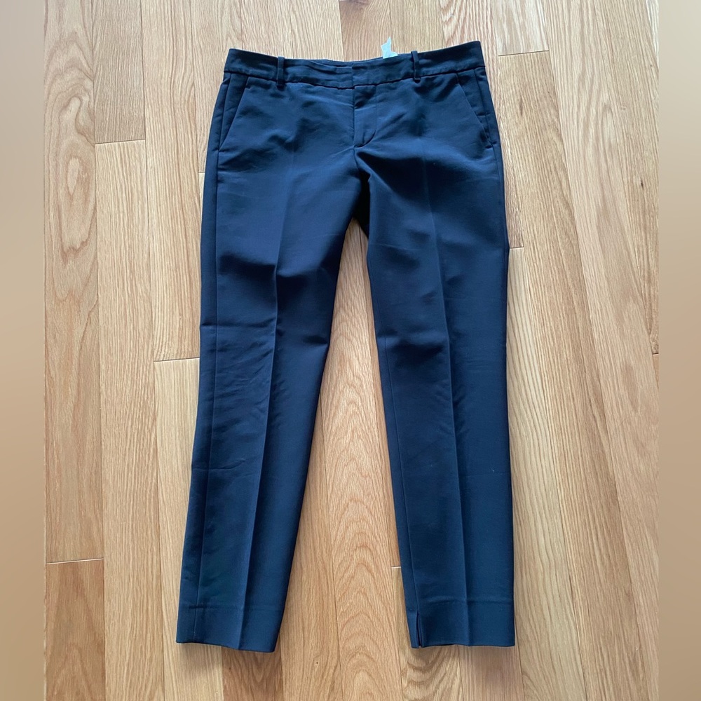 Zara women’s black trousers in size M!